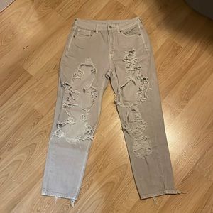 Grey American Eagle jeans. Size 8!